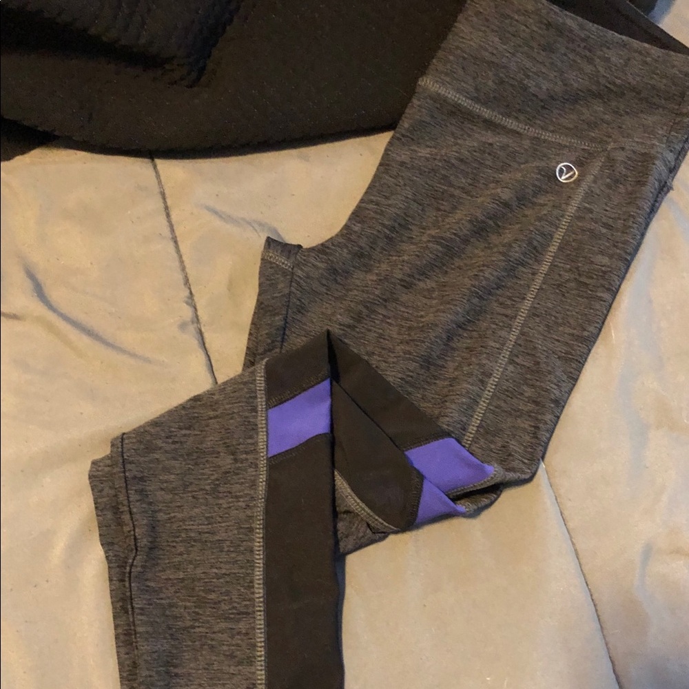 Vogo Athletica leggings